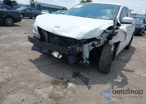 2015 Nissan Sentra S z USA, uszkodzony, nr VIN 3N1AB7AP9FY313858